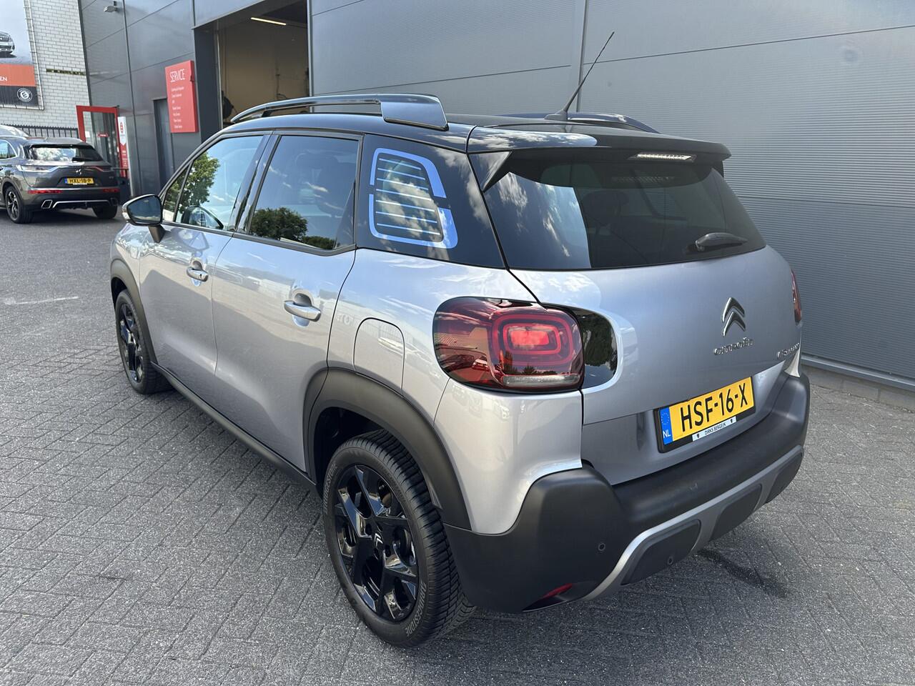 Citroen C3 Aircross 110pk Max (Camera - 17"- Keyless Entry - Automatische Airco - Navigatie - Apple Carplay - Grip Controle)