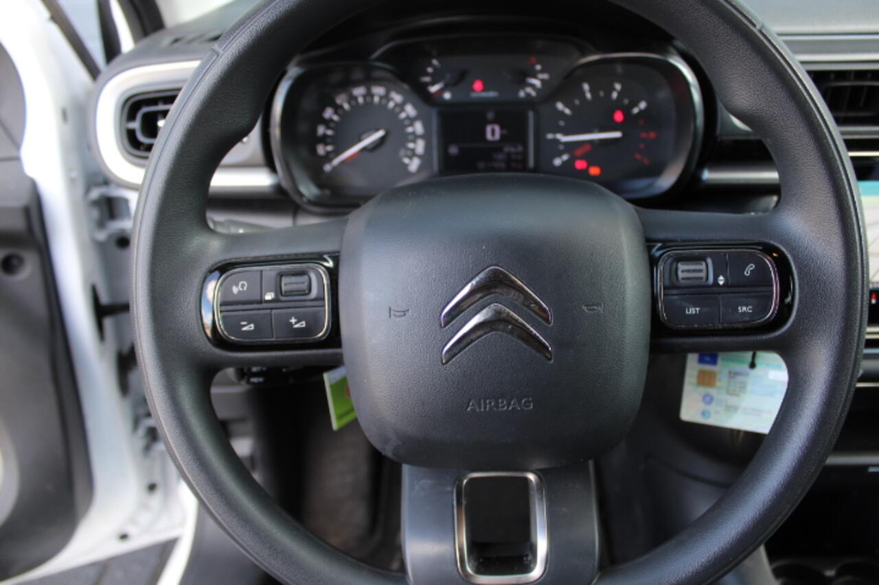 Citroen C3 1.2 PureTech Feel Nieuwe Distributie! BJ 31-12-20! Climatecontrol, Navi, DAB, Carplay, Lichtsensor,Regensensor