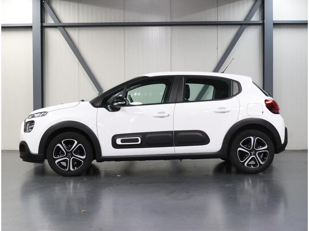 Citroen C3 Feel 110PK | 1ste eigenaar | AppleCarplay/Android Auto | Climate Control | Navigatie | Cruise Control | Parkeersensoren Achter | LED | DAB Radio |