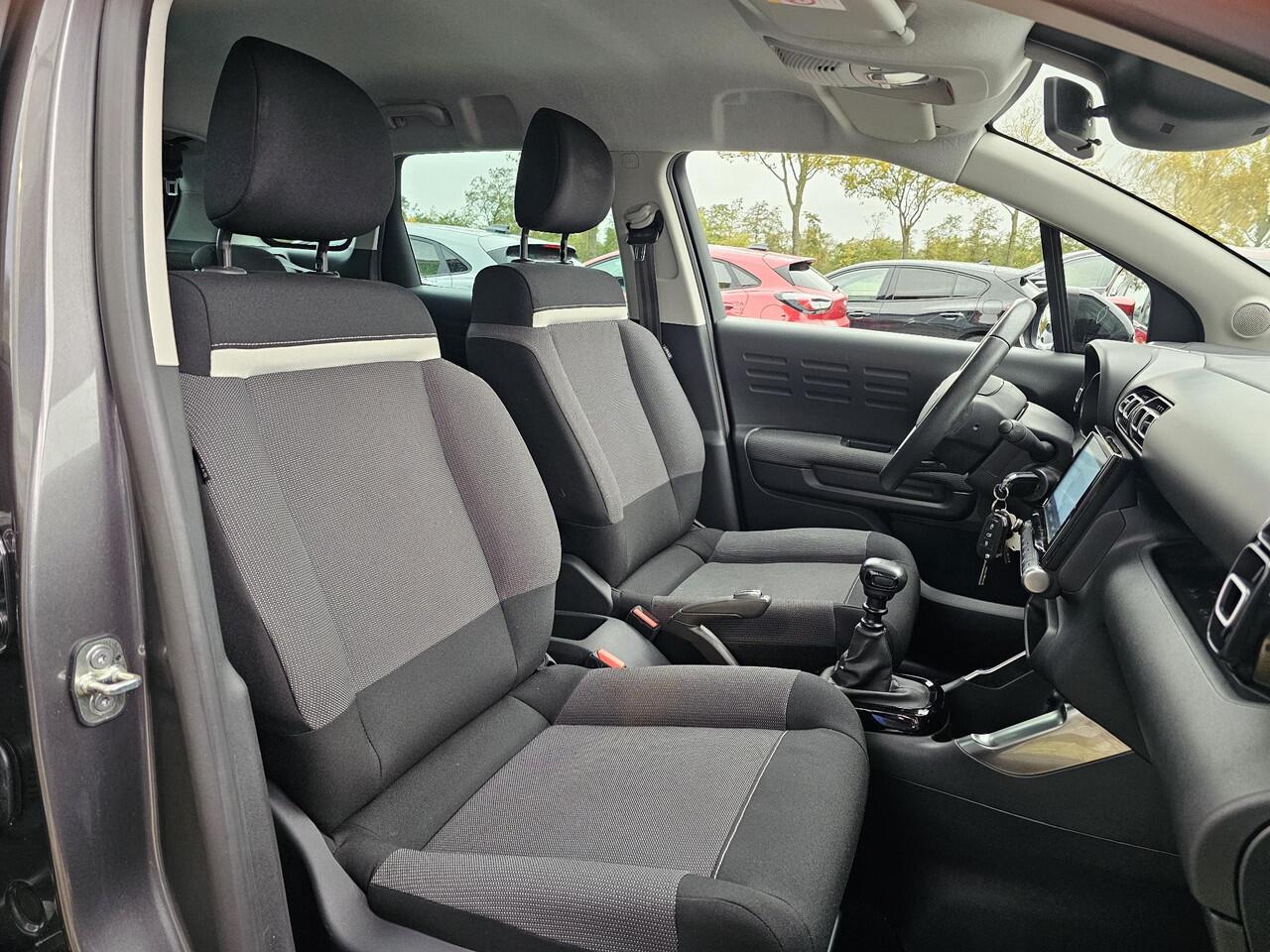 Citroen C3 Aircross 1.2 PureTech Feel 110 pk | Navigatie | app-voorbereiding | Climate control | Cruise control | Lane assist | Led verlichting | Multifunctioneel stuurwiel etc.