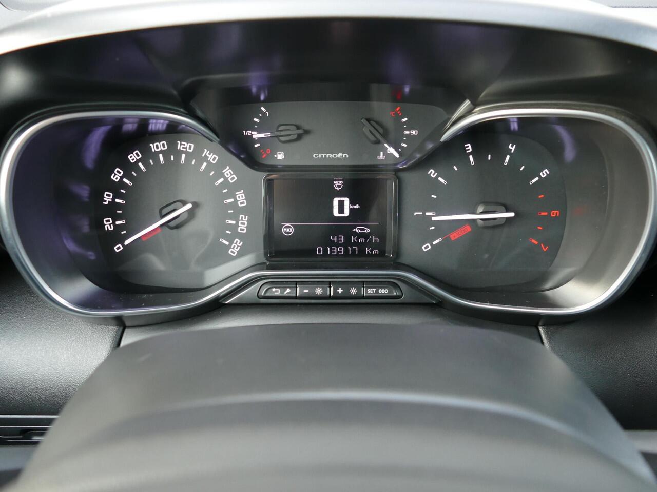 Citroen C3 Aircross 1.2T 110pk MAX | Climate Control | Cruise Control | Navigatie | Achteruitrij Camera | Parkeer Sensoren Voor & Achter |