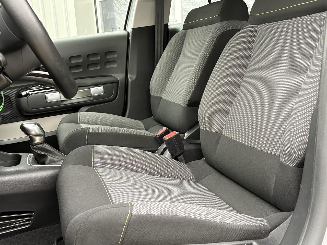 Citroen C3 1.2 PureTech S&S Shine Automaat | Navi | Camera | Carplay/Android | Cuise & Climate Control | All Season | Interesse? Bel of App naar: 06 30 51 05 90