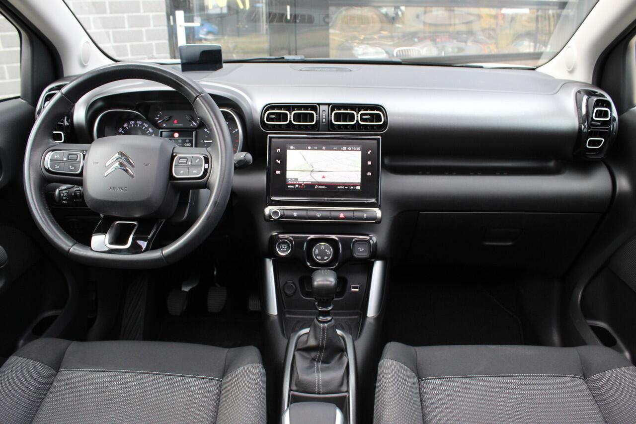 Citroen C3 Aircross 1.2 PureTech S&S Shine / Carplay / Panoramadak / Keyless