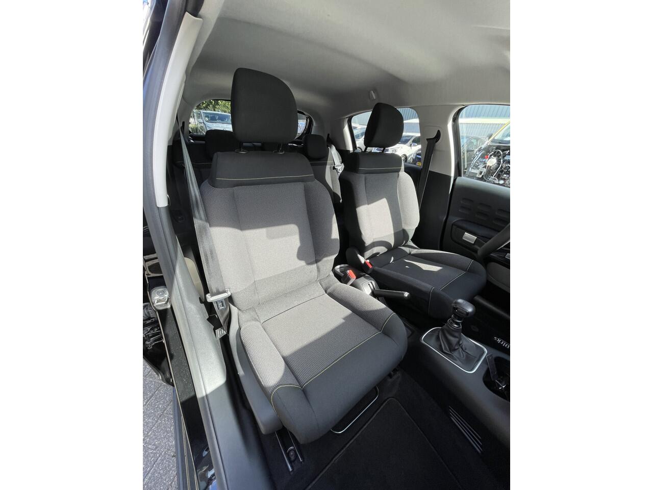 Citroen C3 110pk Max (Keyless Entry - Camera - Navigatie - Automatische Airco - Apple Carplay - LED)