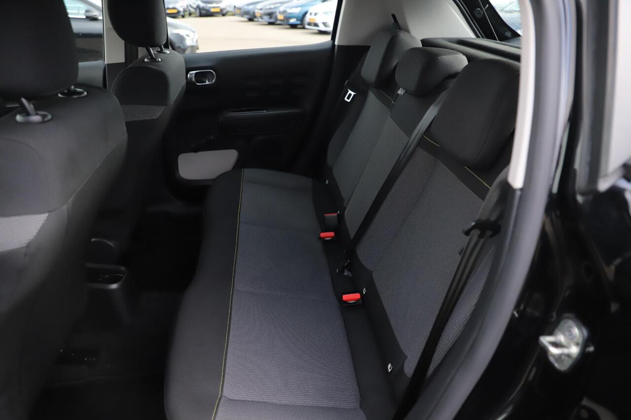 Citroen C3 1.2 PureTech Feel Carplay Android Navigatie Climate Cruise Control Rijstrooksensor Parkeersensor All-season banden!