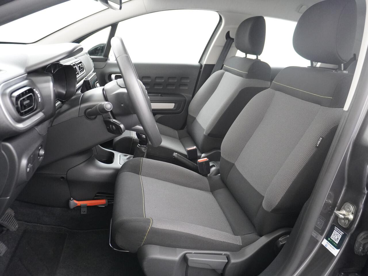 Citroen C3 1.2I Navi Ecc Apple Carplay Android Auto Cruise Control C-Series 16"lm Regensensor Spoorassistent ldws Bluetooth Pack Safety Lmv Origin. NLse auto ¤ 24.000 nieuw! 1e Eigenaar