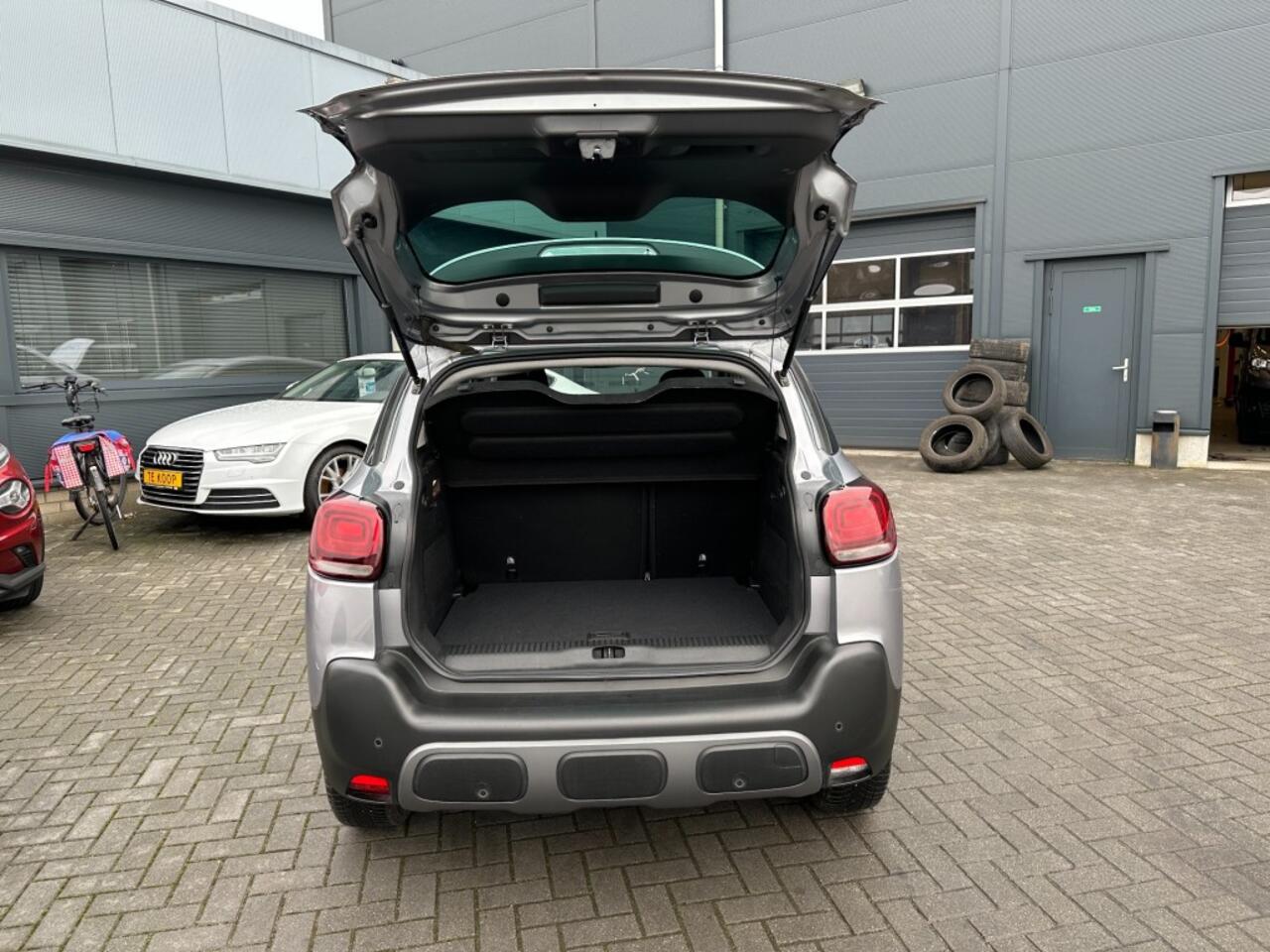 Citroen C3 1.2 PureTech Plus Navigatie Clima.