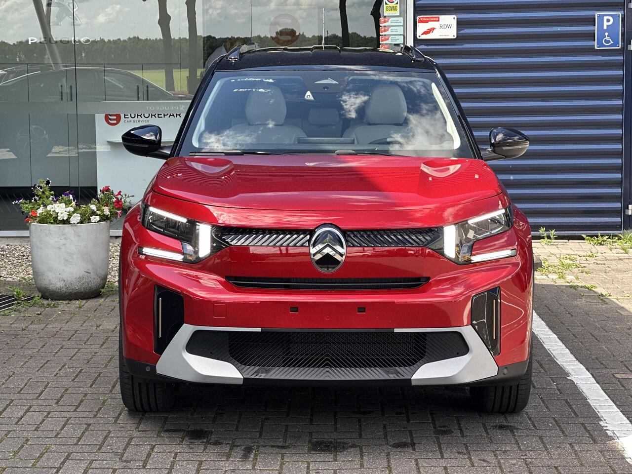 Citroen C3 Ë-C3 Aircross Max 113pk Comfort Range 44 kWh | Comfort Stoelen | Apple Carplay/Android Auto | Parkeercamera/-sensoren | Full LED | DAB | Cruise Control | Climate Control | Draadloze telefoonlader |