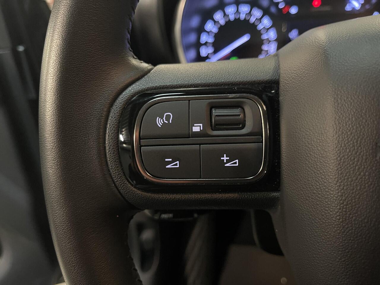 Citroen C3 Aircross 1.2 PureTech Plus 16"/Stoelverwarming/PDC/Apple Carplay & Android Auto/Climate/Cruise