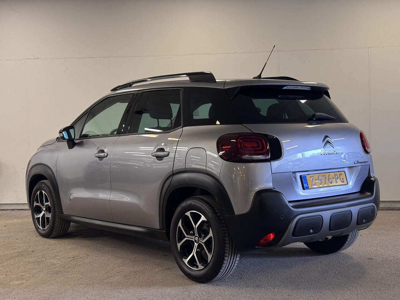 Citroen C3 Aircross 1.2 PureTech Plus | 16 inch lichtmetalen velgen | Climate control | Parkeersensoren | Cruise control | Lederen stuur | Collison warning |
