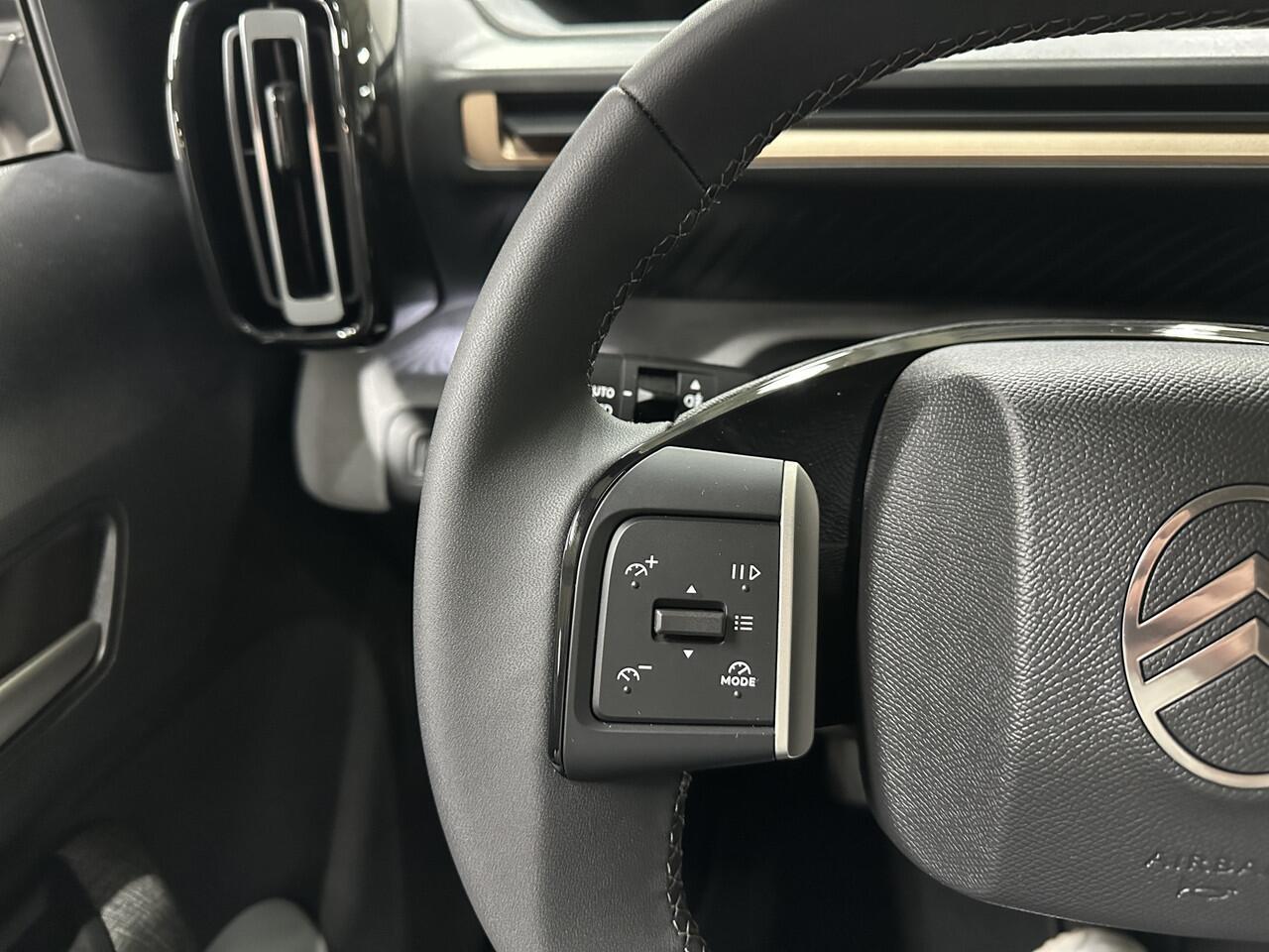 Citroen C3 Aircross 1.2 Hybrid 145pk Plus | Apple Carplay/Android Auto | Camera