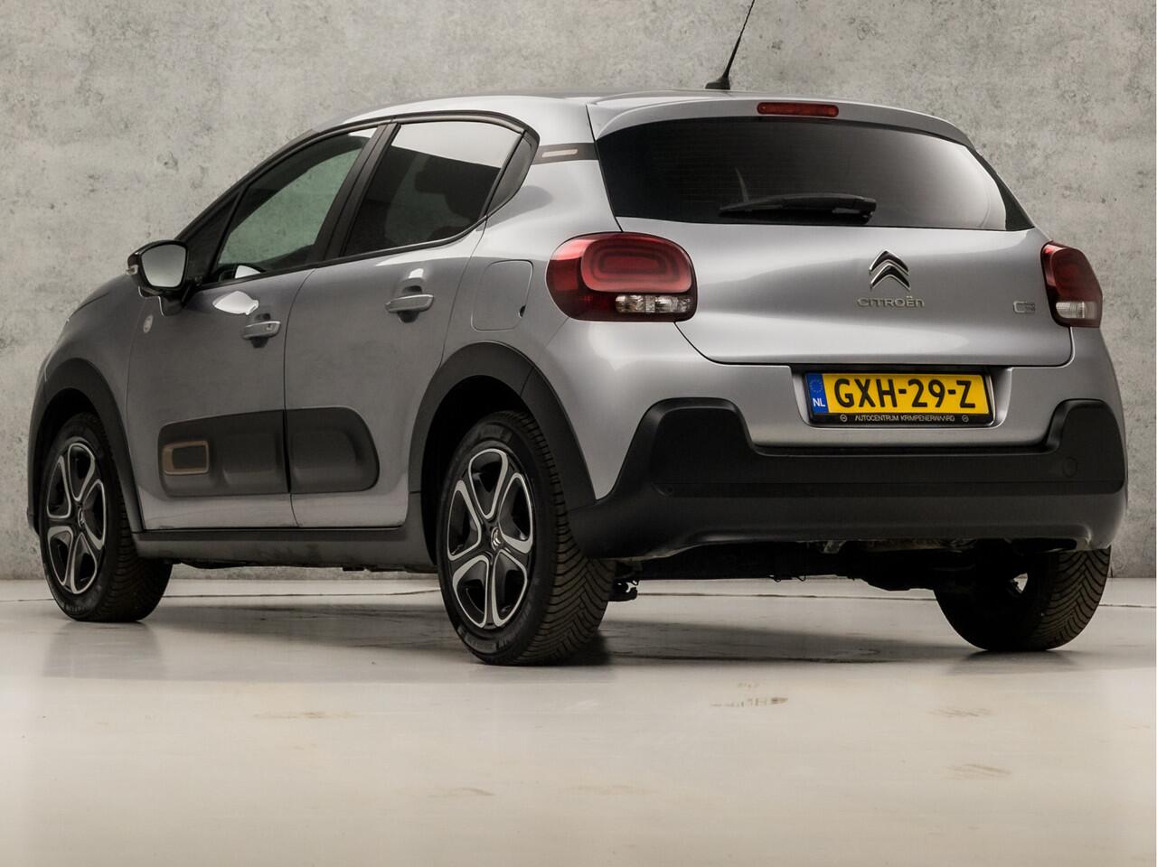 Citroen C3 1.2 PureTech Sport (APPLE CARPLAY, NAVIGATIE, GETINT GLAS, PARKEERSENSOREN, LED KOPLAMPEN, SPORTSTOELEN, CRUISE, LM VELGEN, NIEUWSTAAT)