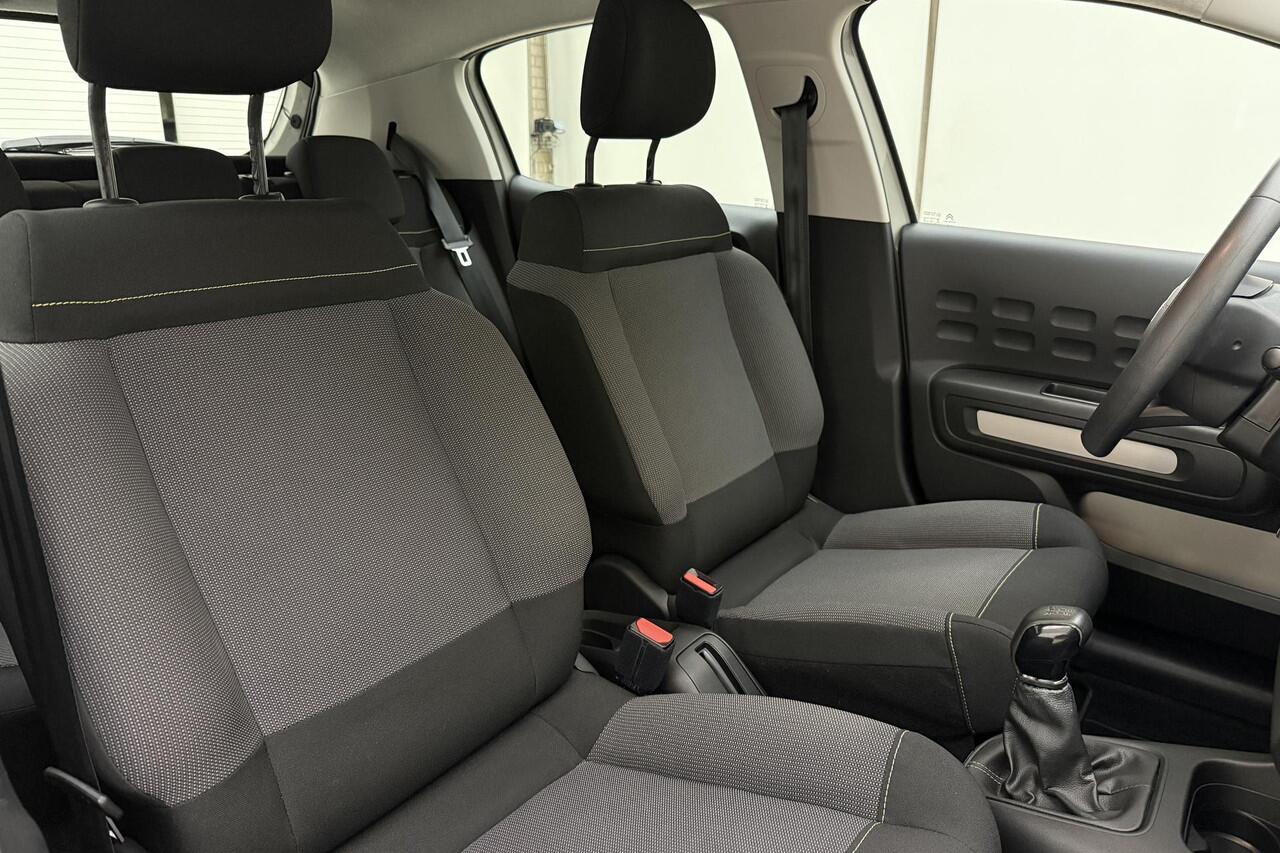 Citroen C3 1.2 PureTech S&S Feel Edition 82 PK | Handgeschakeld | Navigatie | Cimate control | Cruise control | Zwart dak | Bluetooth