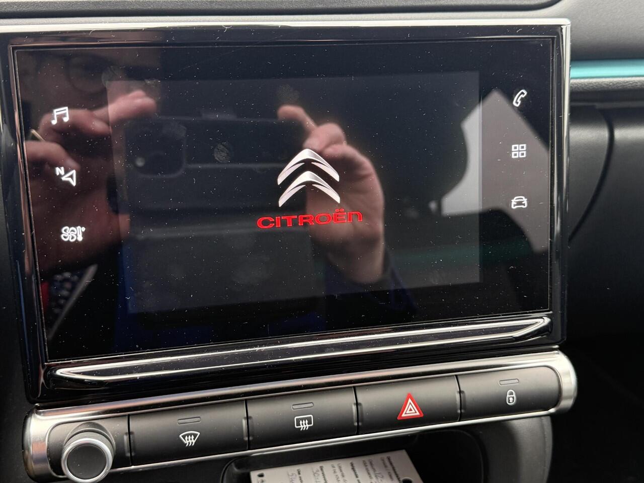 Citroen C3 1.2 PureTech Shine / ALL-IN RIJKLAARPRIJS /Navi/Camera/Keyless/Duo-Tone/Stoelverwarming