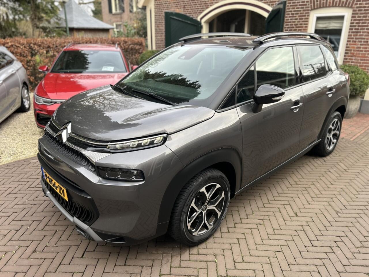 Citroen C3 Aircross 1.2 110pk Shine Navi, Carplay, LMV, Stoelverw.