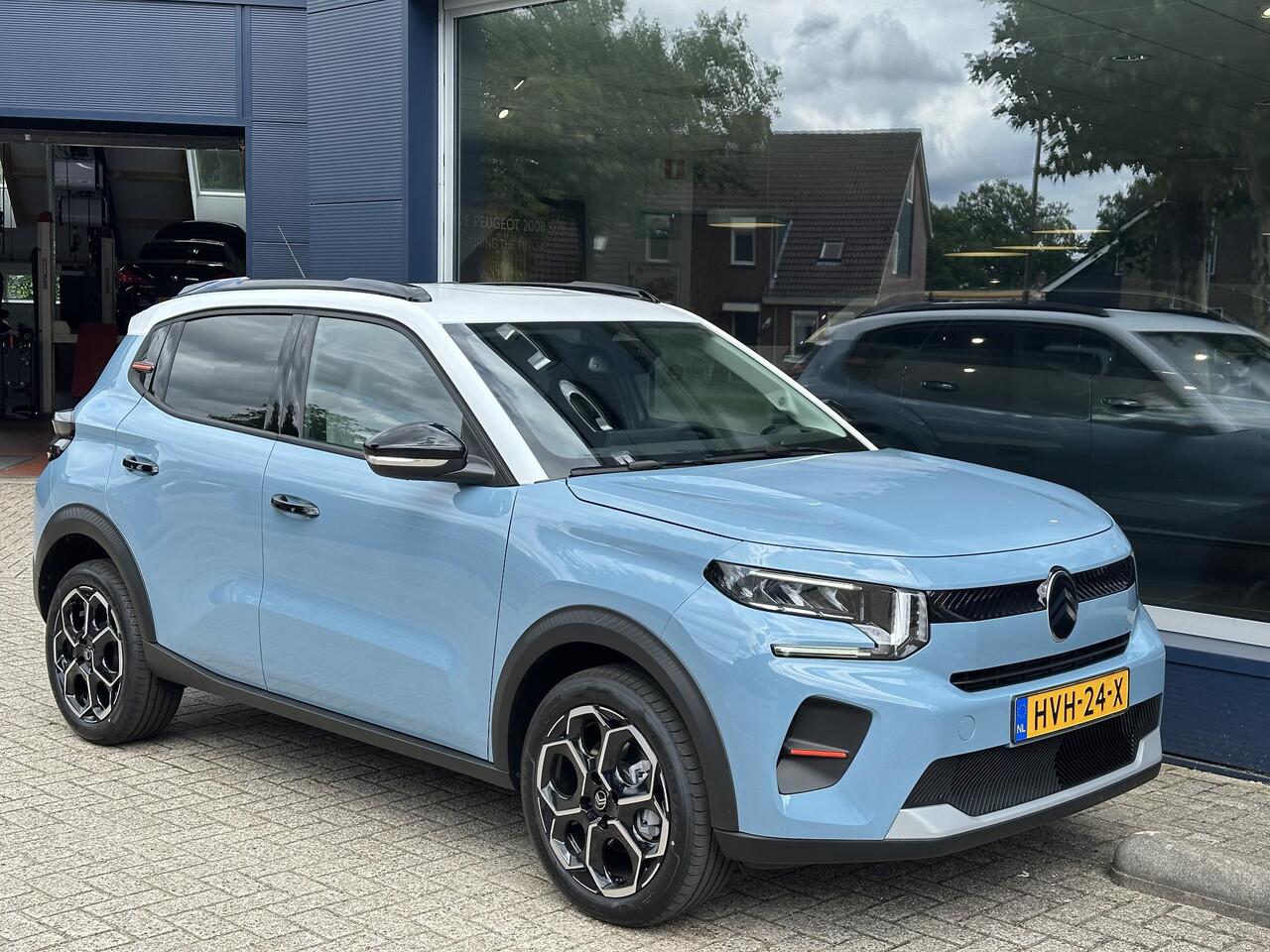 Citroen C3 1.2 Turbo 100 PK Max | ¤ 2.000 VOORRAAD VOORDEEL | Nieuwe Auto | Navigatie | Parkeer Camera + Sensoren achterzijde | Lichtmetalen Velgen| Hoge zitpositie | LED Verlichting | Contrastkleur Dak | Climate control | Cruise control | DAB+ Radio |