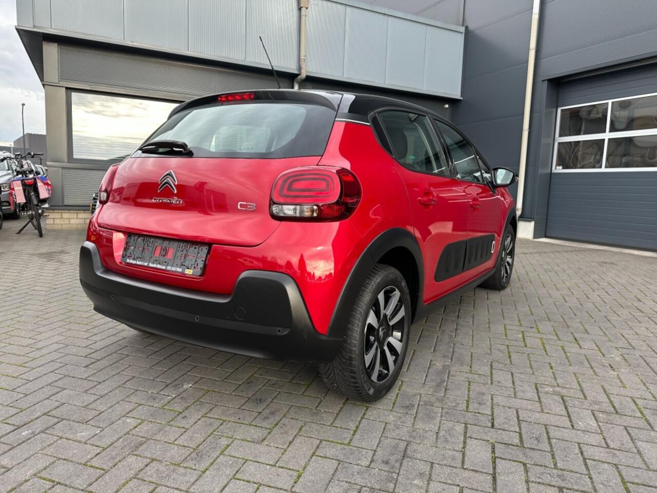 Citroen C3 1.2 PureTech S en S Shine Navigatie Clima