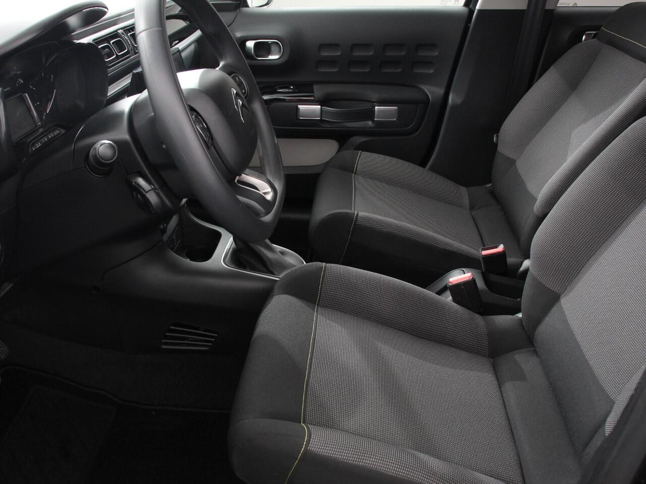 Citroen C3 1.2 PureTech Max Automaat Airco Navigatie d.m.v.Apple carplay / Android Auto Parksensoren Lichtmetalen Velgen