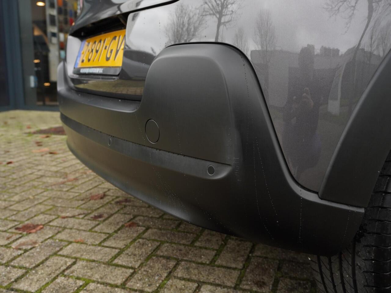 Citroen C3 1.2 PureTech Max / 3.000KM!! / NAVI / PACK DRIVER / PACK AMBIANCE / PACK ACCES & SAFETY / CRUISE / CLIMATE / DAB / BLUETOOTH / LED / PDC A / CAMERA / APPLE CARPLAY / ANDROID AUTO / 17'' LMV