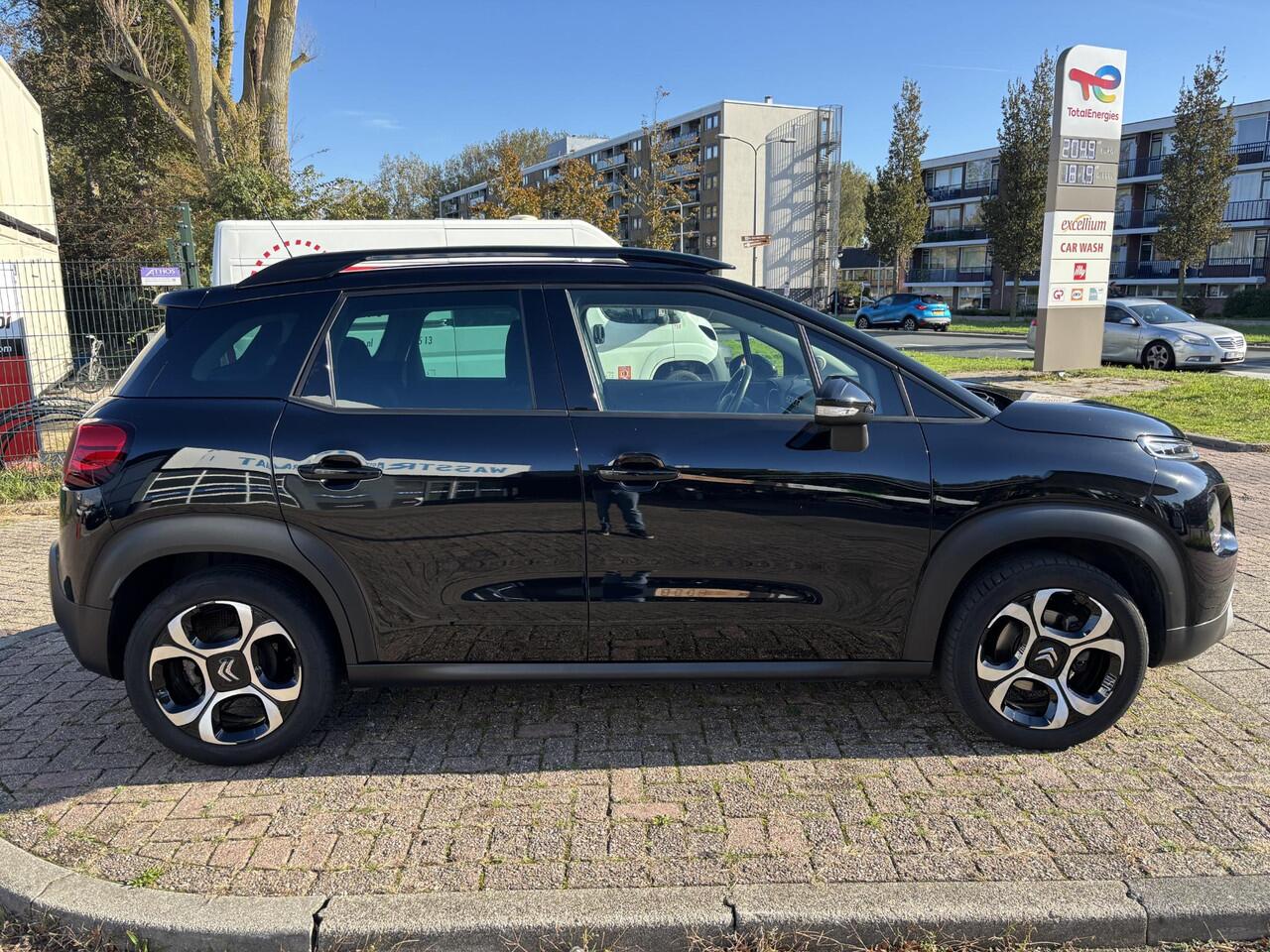 Citroen C3 Aircross 1.2 PureTech Shine / ALL-IN RIJKLAARPRIJS /Navi/Camera/Apple Car Play/Trekhaak/17"Velgen