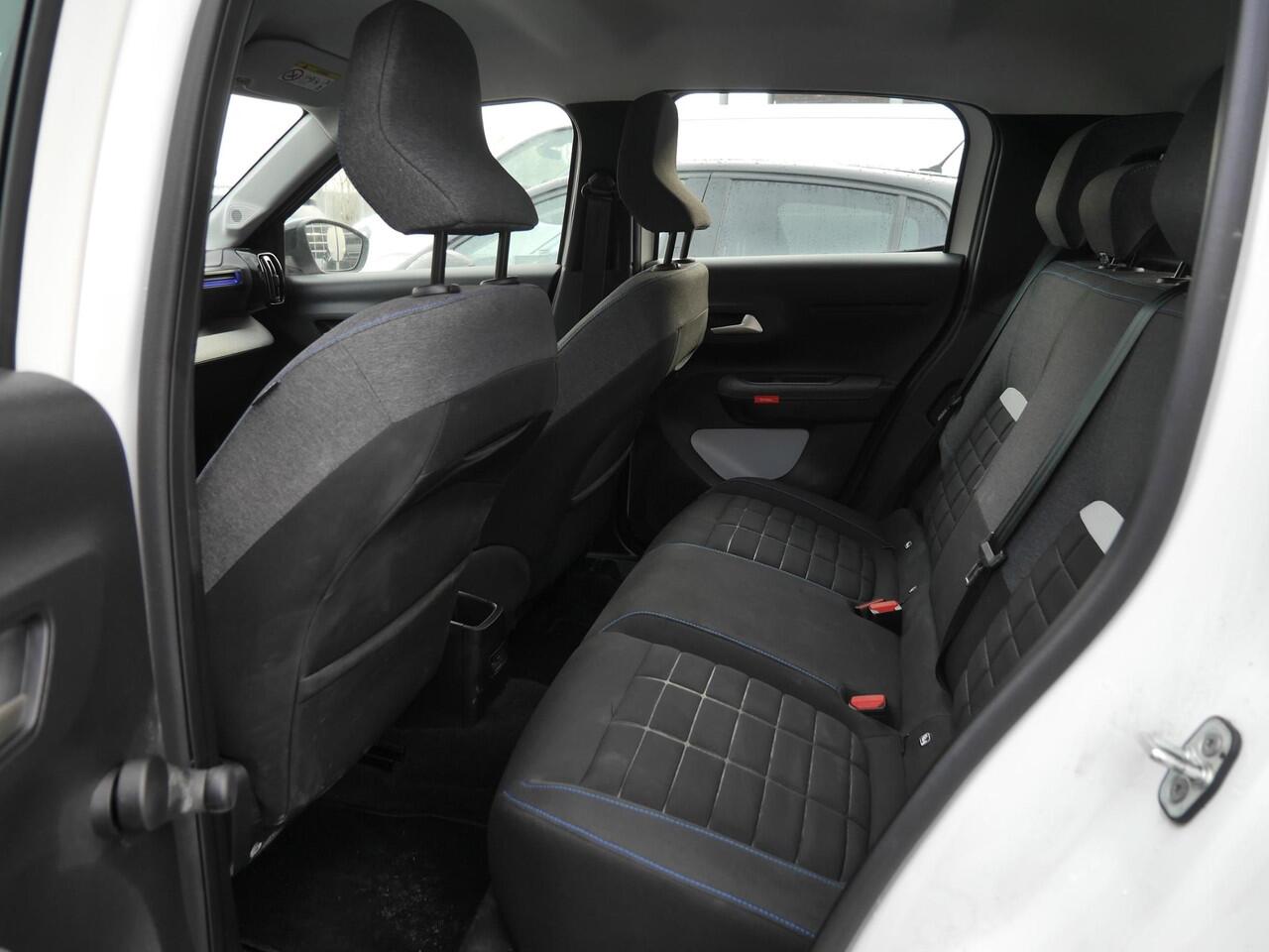 Citroen C3 1.2 Turbo 100pk Plus | Cruise control | Airco | Parkeersensoren achter | Regensensor | Elektrische ramen voor | Led koplampen | Apple carplay/Android auto