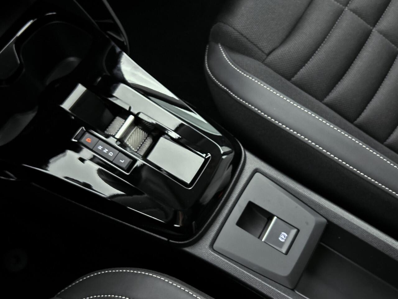 Citroen C3 Aircross Hybrid 145pk Automaat Max | Two Tone | Navigatie | Camera |