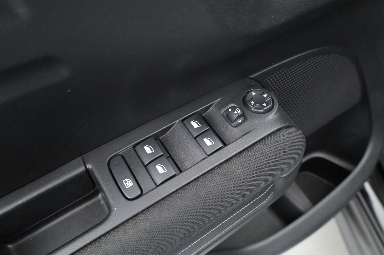 Citroen C3 Aircross 1.2 PureTech Shine Pack Business | Aut. | Pano | Apple CarPlay | Stoelverw. | Camera | Navi | 17''