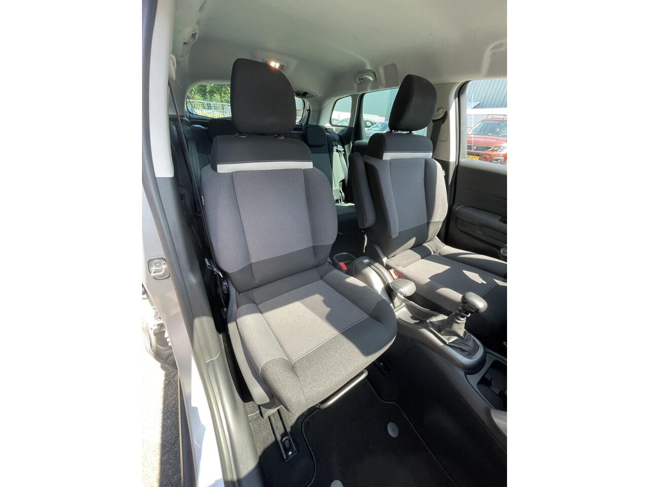 Citroen C3 Aircross 110pk Shine (Camera - Parkeersensoren V+A - Navigatie - Dodehoek detectie - Apple Carplay - Automatische Airco)