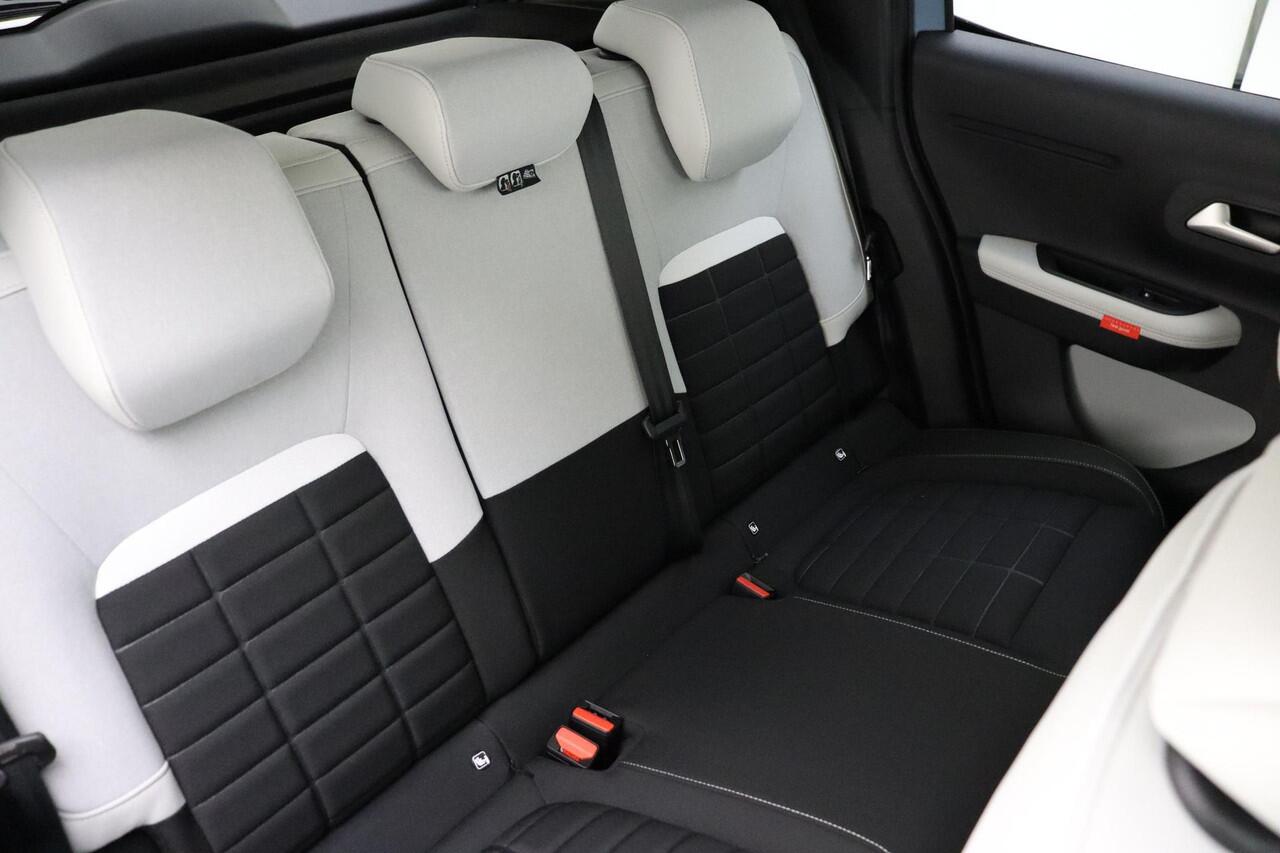 Citroen C3 1.2 Turbo You + Pack PLUS | Achteruit Rijcamera | Regensensor | Parkeer Sensoren Achter | Navigatie | Climate Control | Draadloze Apple Carplay & Android Auto | DAB+ | Airco