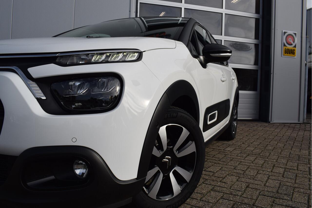 Citroen C3 1.2 PureTech Shine | Camera | Trekhaak | Stoelverwarming