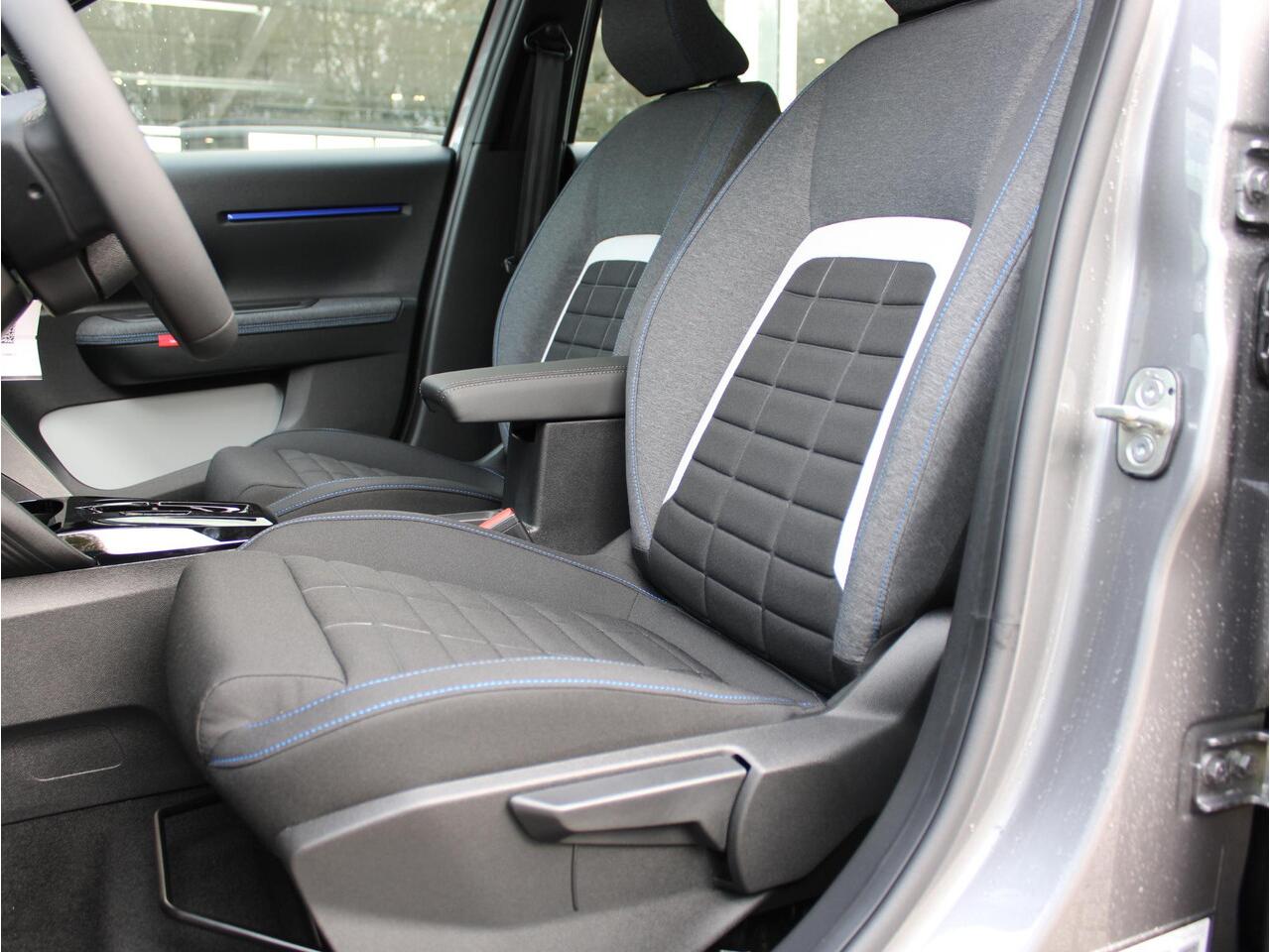 Citroen C3 HYBRID 110 PLUS VOORRAADKORTING