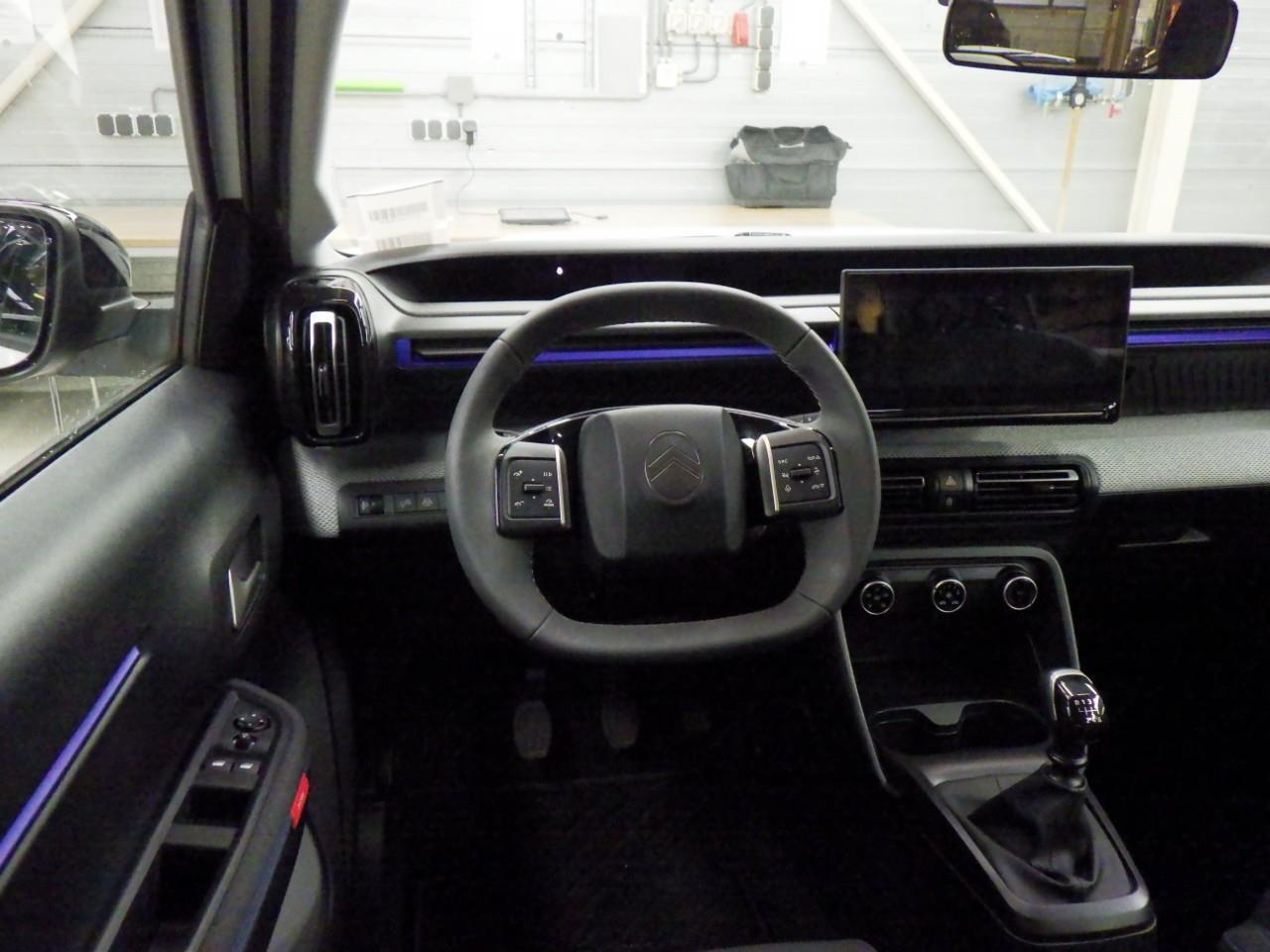 Citroen C3 1.2 Turbo 100pk Plus ALL INRIJKLAARPRIJS/Airco/Apple Carplay/Parkeersensoren/Cruise Controle