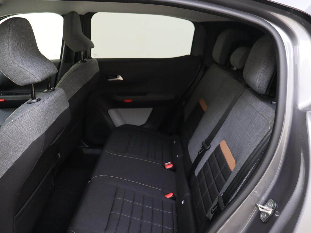 Citroen C3 Aircross 1.2 Hybrid 145pk Plus | Parkeercamera | Climate Control | Apple Carplay