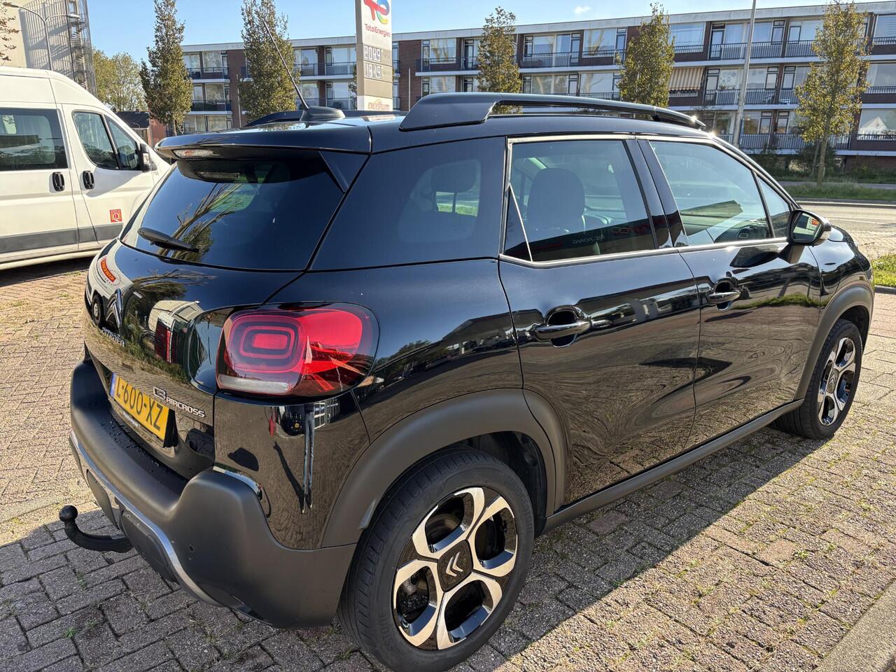 Citroen C3 Aircross 1.2 PureTech Shine / ALL-IN RIJKLAARPRIJS /Navi/Camera/Apple Car Play/Trekhaak/17"Velgen
