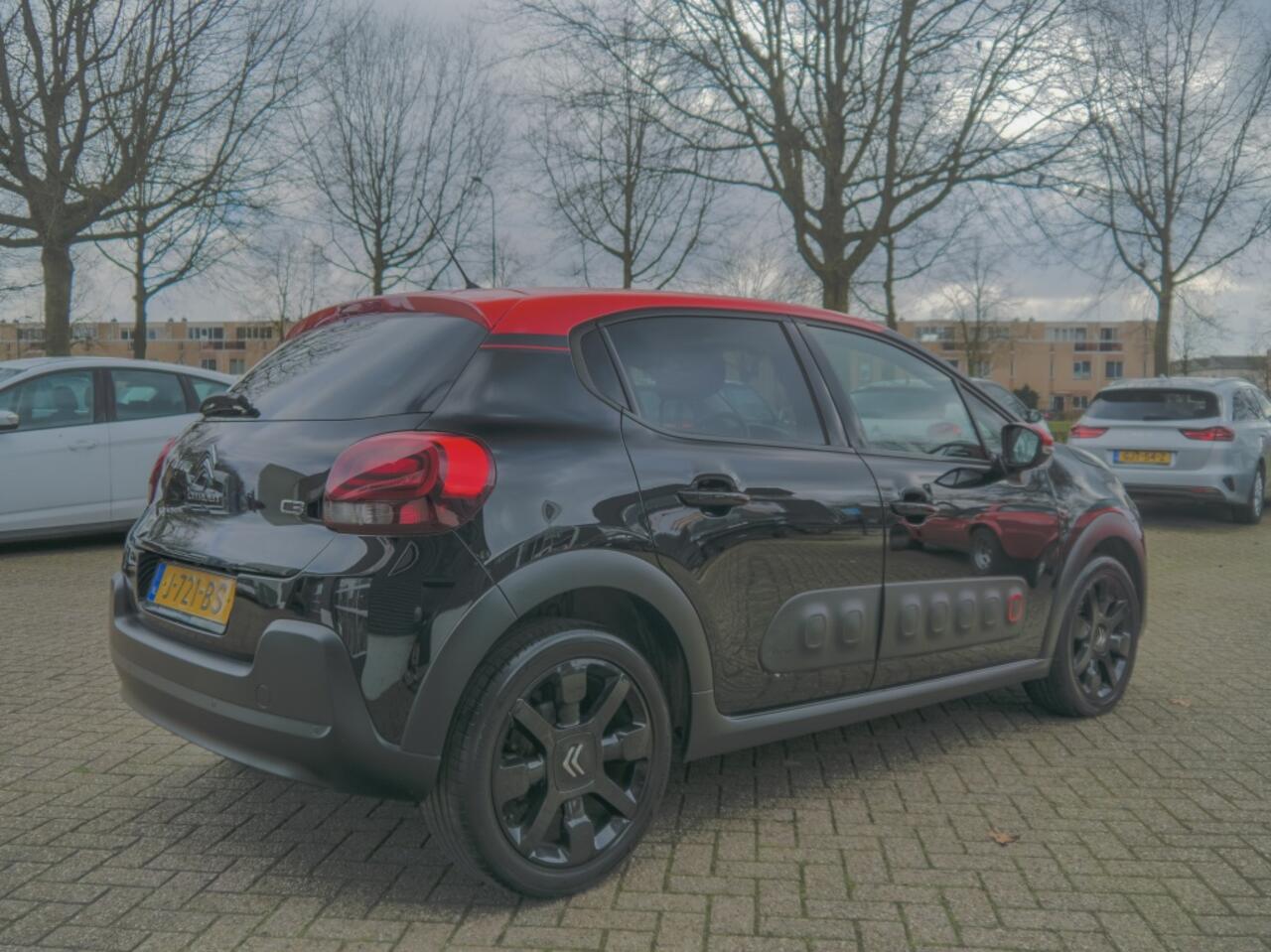 Citroen C3 1.2 Pure Tech Shine NL Auto Camera/navi