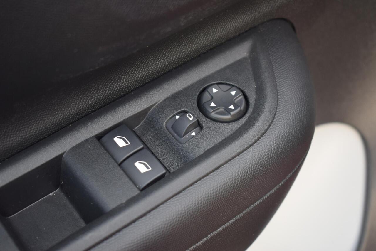 Citroen C3 1.2 Turbo 100pk You airco, Carplay,Navi, km 4.799 !!