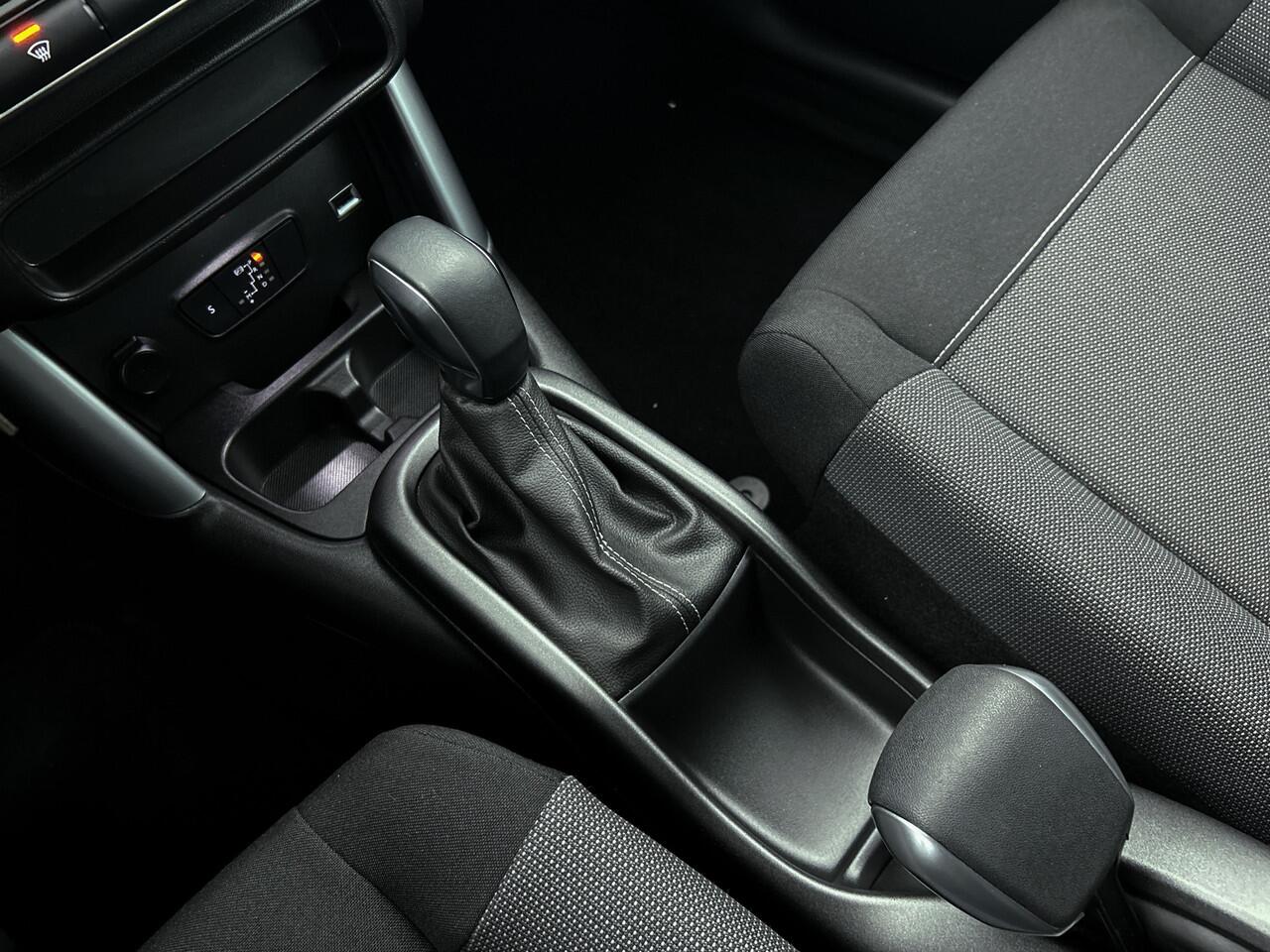 Citroen C3 Aircross 130 PK automaat Shine | Rijklaar | Parkeersensoren | Navigatie |