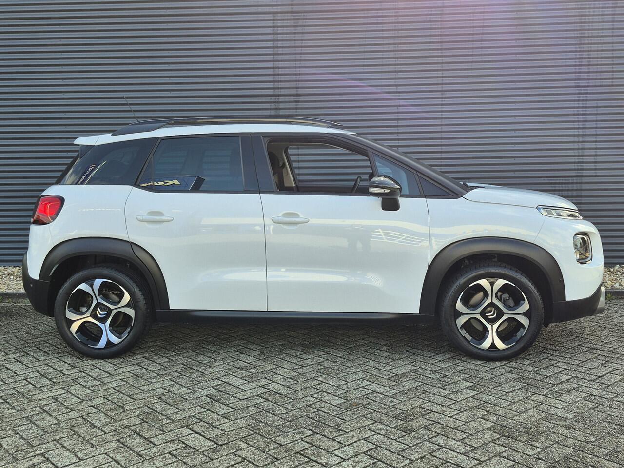 Citroen C3 Aircross 1.2 PureTech S&S Shine 110 PK | Navigatie | Keyless Entry | Camera | HiFi Focal | Draadloze Telefoonlader | Luxe Shine Uitvoering | Distributiesnaar vervangen november 2024!