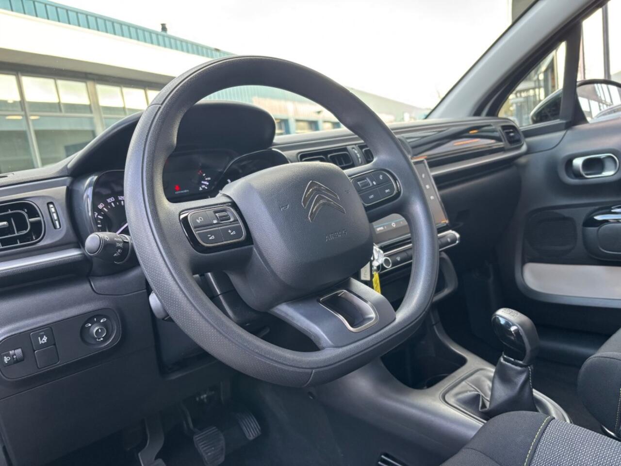 Citroen C3 1.2 PT FEEL CONNECT AIRCO NAVI PDC CRUISE.