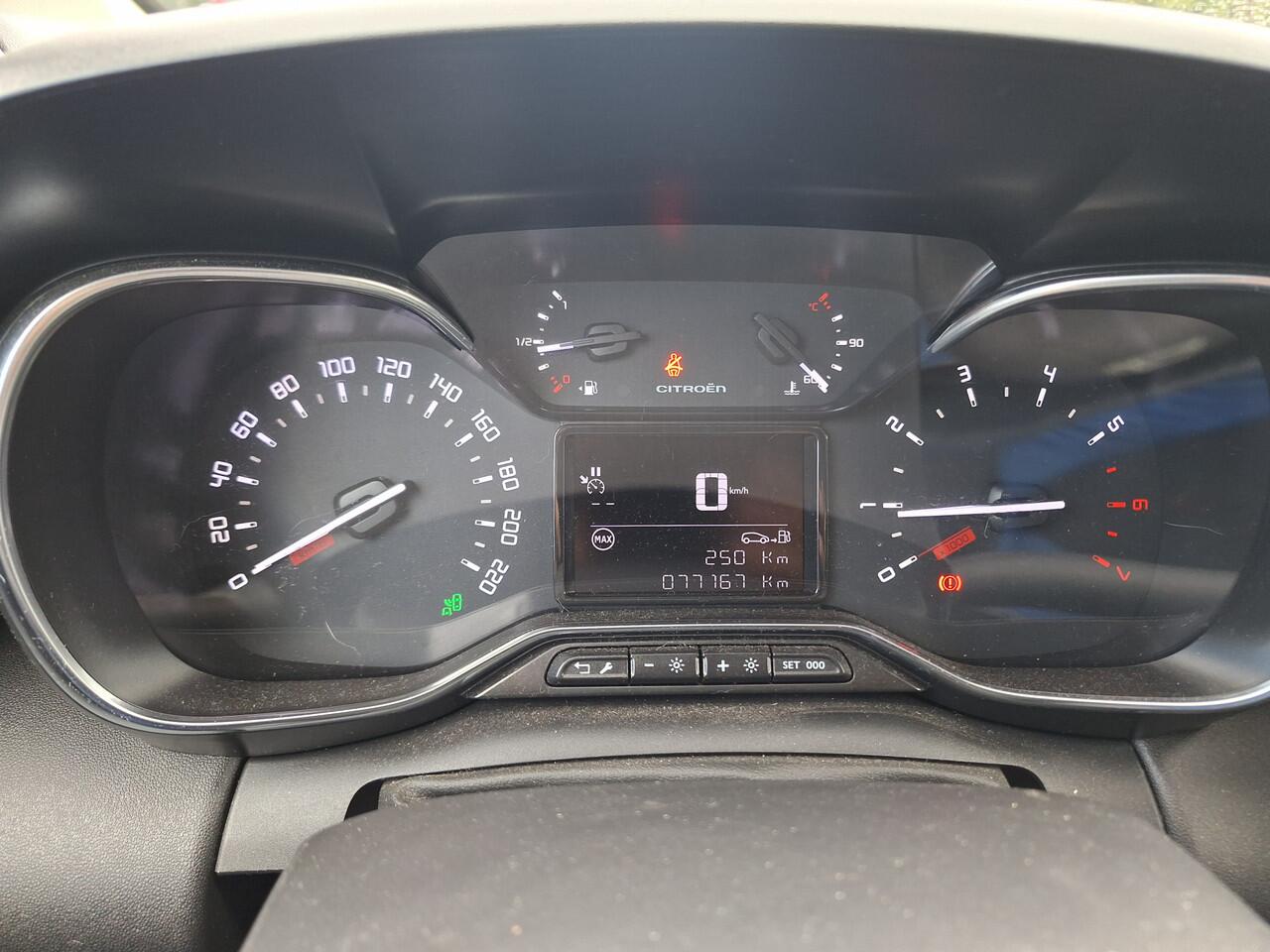 Citroen C3 Aircross 1.2 PureTech S&S Shine TREKHAAK