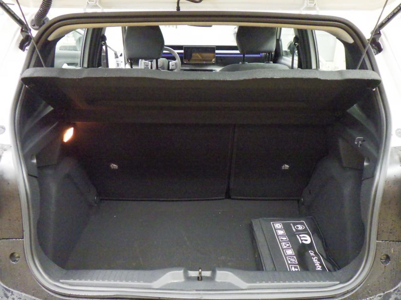 Citroen C3 1.2 Turbo 100pk Plus ALL INRIJKLAARPRIJS/Airco/Apple Carplay/Parkeersensoren/Cruise Controle