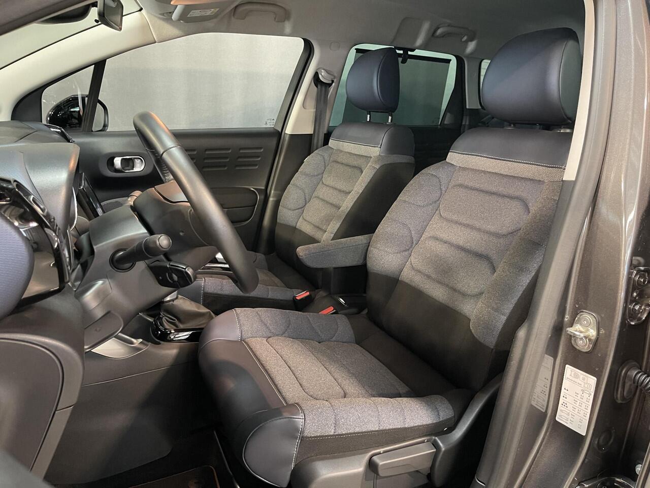 Citroen C3 Aircross 1.2 PureTech Shine 16"/Camera/Keyless/Head-up/Dodehoek/Grip Control/Navigatie/Apple Carplay & Android Auto/Climate/Cruise/PDC v+a