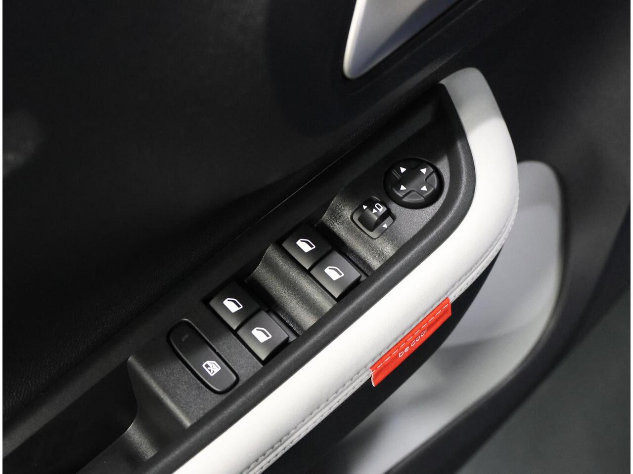 Citroen C3 Ë-C3 Max 113PK 44 kWh | Navigatie | ClimateControl | AppleCarplay/AndroidAuto | Camera | CruiseControl | Comfortstoelen |