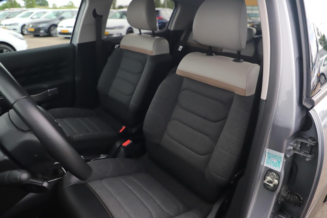 Citroen C3 1.2 PureTech Shine Navigatie Achteruitrijcamera 17 inch LMV Carplay Android Clima Cruise Rijstrooksensor