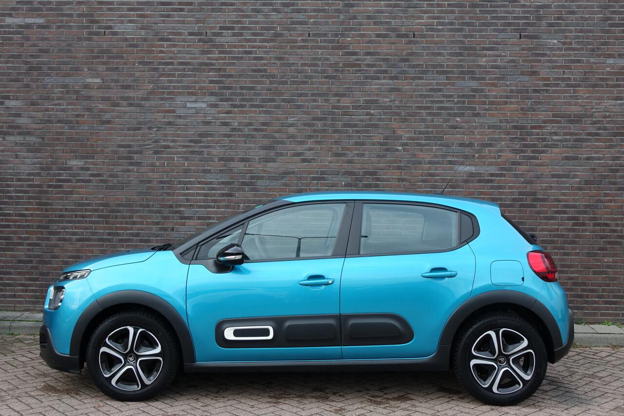 Citroen C3 1.2 PureTech Feel, navigatiesysteem, bluetooth, prachtige auto! Graag de tekst ook lezen....