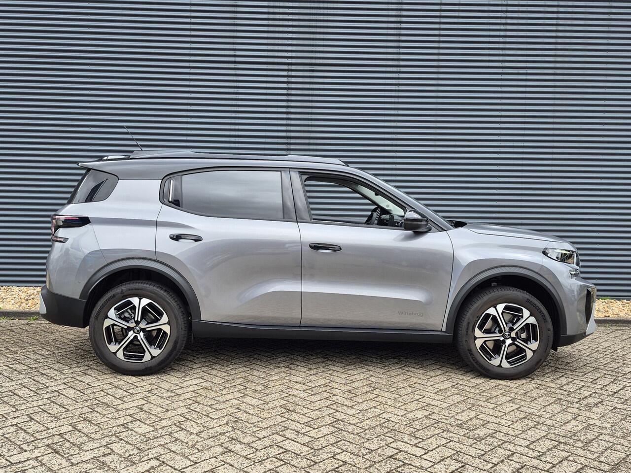 Citroen C3 Aircross 1.2 Hybrid 136 Max | 17 inch lichtmetalen velgen | Achteruitrijcamera | Connected services | Navigatie | Two Tone | COMPANY-CAR / DEMOMODEL.