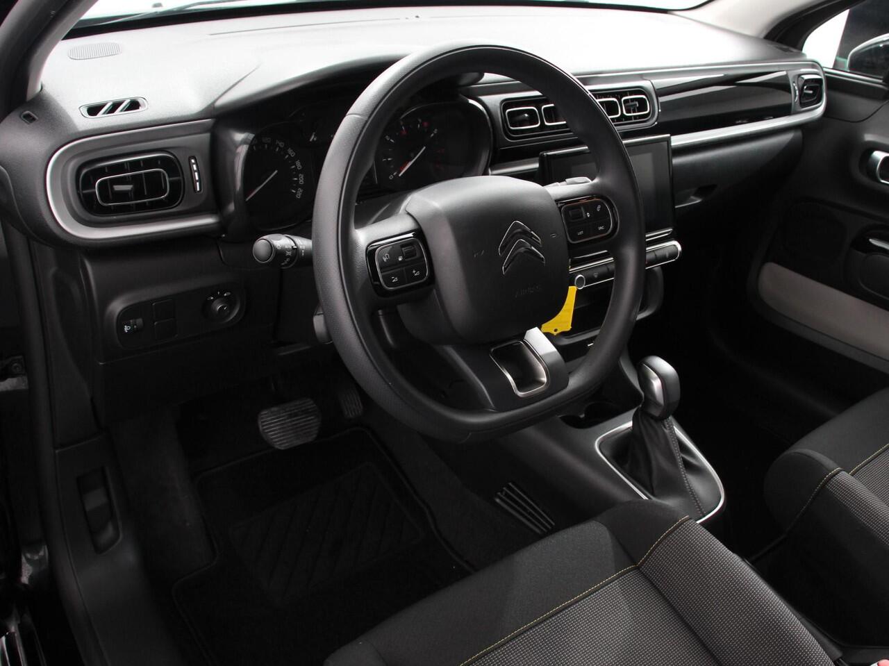 Citroen C3 1.2 PureTech Max Automaat Airco Navigatie d.m.v.Apple carplay / Android Auto Parksensoren Lichtmetalen Velgen