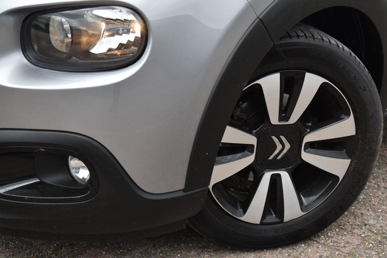 Citroen C3 PureTech 82 S&S Shine | Airconditioning | Panoramadak | Apple Carplay & Android Auto | Parkeersensoren |