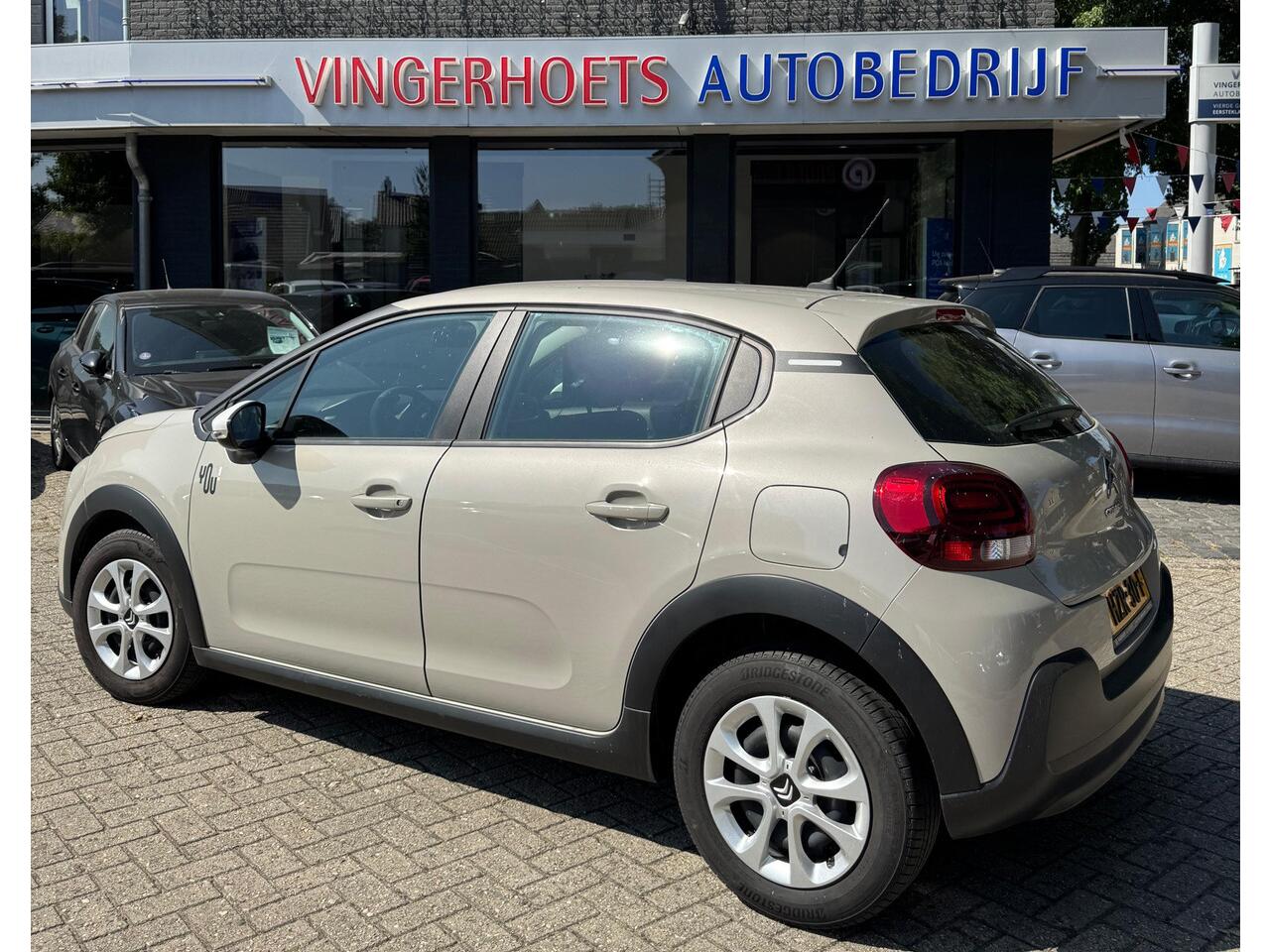 Citroen C3 1.2 Benzine 5-deurs 82 pk. * Airco * Cruise Control * 5-Deurs * Hele mooie ! Vingerhoets; Vierde Generatie Eersteklas Service !