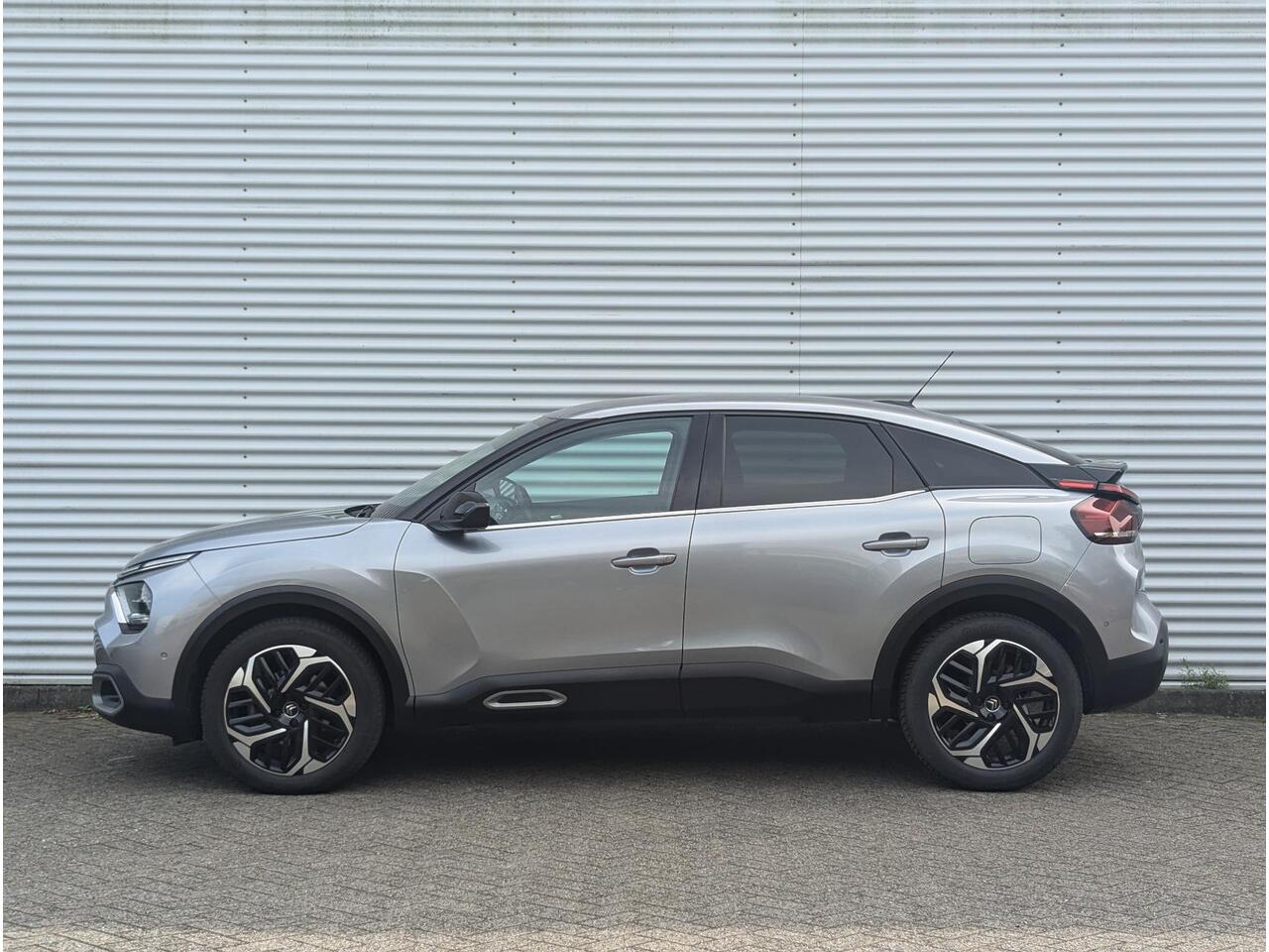 Citroen C4 Shine 1.2 PureTech 130pk NAVI | CAMERA | ADAPTIVE CRUISE | HIFI AUDIO | KEYLESS ENTRY | DAB+ |